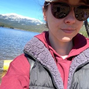 Meet your Posher, Rebecca